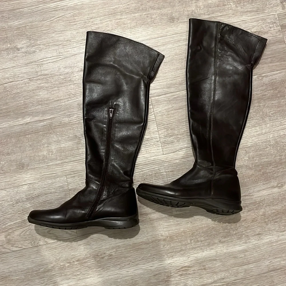 Little Eric Italian Leather Boots Over Knee Brown Italy Size 36 Flat No Heel